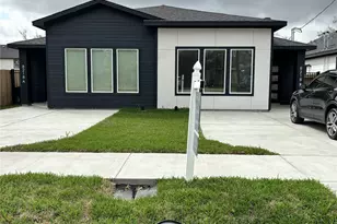 8218 Locksley Rd, Houston, TX 77078 - Photo 1