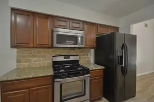 2755 Foliage Green Dr, Houston, TX 77339 - Photo 11