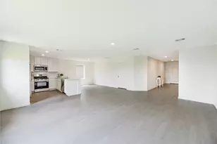 10824 Red Orchid Dr, Houston, TX 77016 - Photo 7