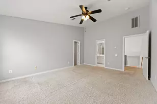 913 Robin St, Houston, TX 77019 - Photo 11
