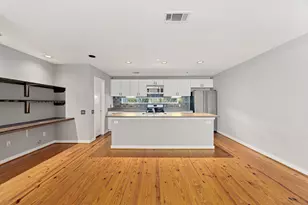 913 Robin St, Houston, TX 77019 - Photo 7