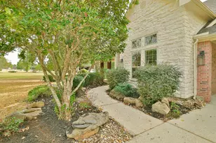 1122 Silveridge, Conroe, TX 77304 - Photo 5