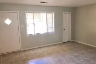 9118 Oak Knoll Ln, Houston, TX 77078 - Photo 5