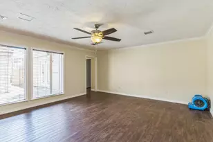 2132 Kazmeier Plaza, Bryan, TX 77802 - Photo 5
