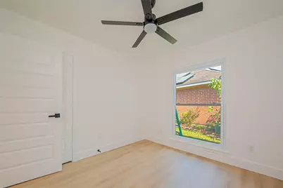 3010 Bandell Drive, Houston, TX 77045 - Photo 21