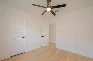3010 Bandell Dr, Houston, TX 77045 - Photo 19
