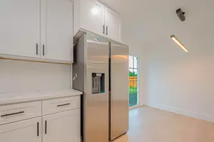 3010 Bandell Dr, Houston, TX 77045 - Photo 11