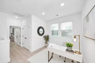 9439 Arledge St, Houston, TX 77075 - Photo 5