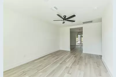 4110 Trail Lake Drive, Houston, TX 77045 - Photo 5