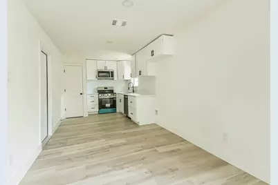 4110 Trail Lake Drive, Houston, TX 77045 - Photo 11