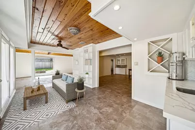 1610 Longacre Drive, Houston, TX 77055 - Photo 13