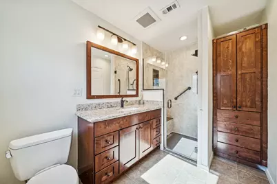 1610 Longacre Drive, Houston, TX 77055 - Photo 17