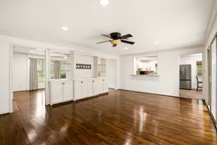 5238 Kinglet St, Houston, TX 77035 - Photo 19