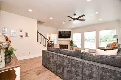 1120 Hidden Oaks Street, League City, TX 77573 - Photo 7