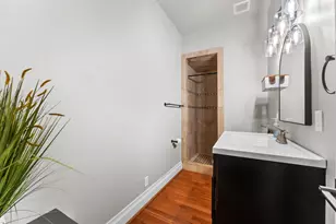 945 Harvard St, Houston, TX 77008 - Photo 37