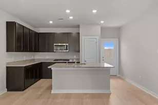 12138 Barkley Oak Dr, Texas City, TX 77591 - Photo 5