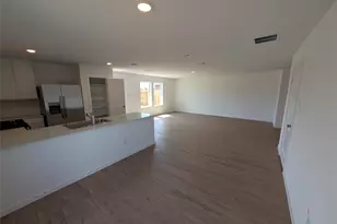 2943 Summer Breeze Wy, Angleton, TX 77515 - Photo 3