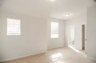 208 Cambria Green Ln, Katy, TX 77493 - Photo 7