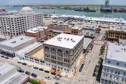 2400 Mechanic Street #206, Galveston, TX 77550 - Photo 5