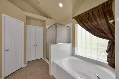 7 S Hawthorne Hollow Circle, Conroe, TX 77384 - Photo 15