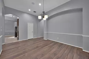 7 S Hawthorne Hollow Cir, Conroe, TX 77384 - Photo 5