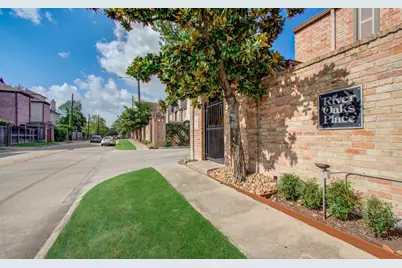 1201 McDuffie Street #206, Houston, TX 77019 - Photo 3