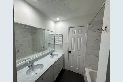 7700 Creekbend Drive #124, Houston, TX 77071 - Photo 15