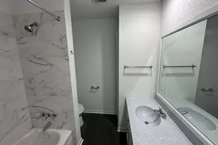 7700 Creekbend Dr, Houston, TX 77071 - Photo 17