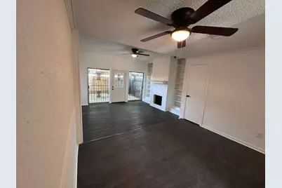 7700 Creekbend Drive #124, Houston, TX 77071 - Photo 3