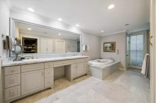 14 Stonegate Dr, Houston, TX 77024 - Photo 23