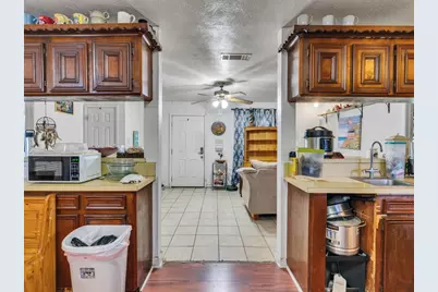 4323 Avenue R 1/2, Galveston, TX 77550 - Photo 35