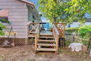 4323 Ave R 1/2, Galveston, TX 77550 - Photo 23