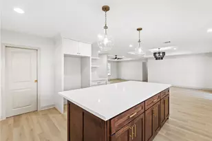 925 County Rd 737B, Alvin, TX 77511 - Photo 7