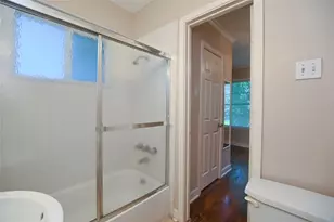 2003 McClendon St, Houston, TX 77030 - Photo 9