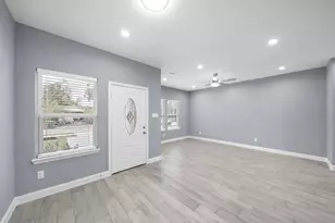 5222 Bataan Rd, Houston, TX 77033 - Photo 19