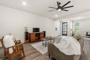 110 Passion Flower Cv, Montgomery, TX 77316 - Photo 9
