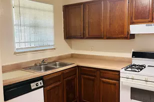 16633 Gold Ridge Ln, Houston, TX 77053 - Photo 7