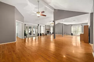 2811 Whispering Springs Dr, Spring, TX 77373 - Photo 9