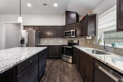 3417 Calmar Court, Bryan, TX 77808 - Photo 5