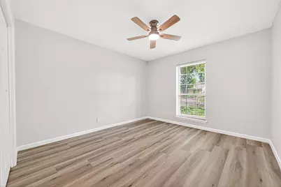 6034 Autumn Forest Drive, Houston, TX 77092 - Photo 27