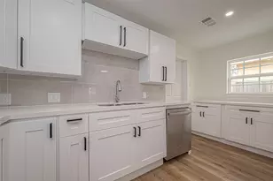 4726 Pease St, Houston, TX 77023 - Photo 23