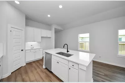74 Leon Way, Dayton, TX 77535 - Photo 11