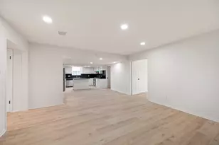 3835 Green Crest Dr, Houston, TX 77082 - Photo 11