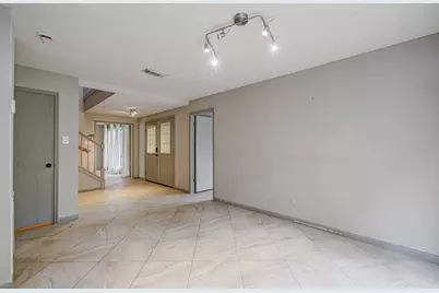 14907 Penn Hills Lane, Houston, TX 77062 - Photo 11