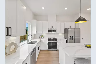 241 Rebecca Street #A, Houston, TX 77022 - Photo 11