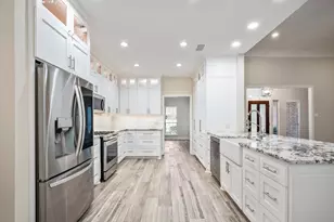 8911 Diamante Dr, Magnolia, TX 77354 - Photo 11