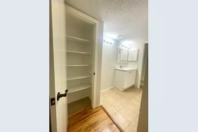 781 Country Place Drive #2052, Houston, TX 77079 - Photo 7