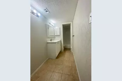 781 Country Place Drive #2052, Houston, TX 77079 - Photo 17