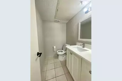 781 Country Place Drive #2052, Houston, TX 77079 - Photo 13