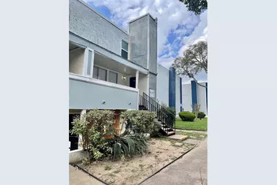 781 Country Place Drive #2052, Houston, TX 77079 - Photo 3